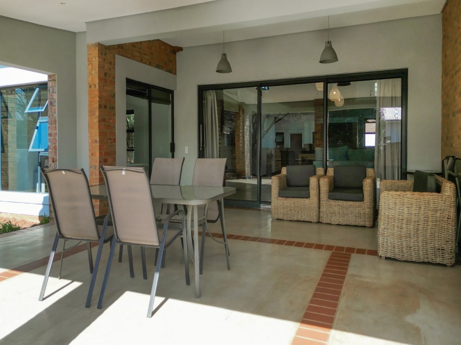 3 Bedroom Property for Sale in The Coves North West